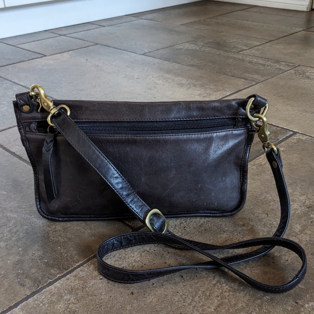 Vintage Brown Leather Crossbody Bag Minimalist Elegant Chic  Brass Tone Hardware